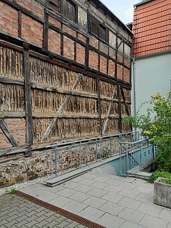 Hinterm Steinweg